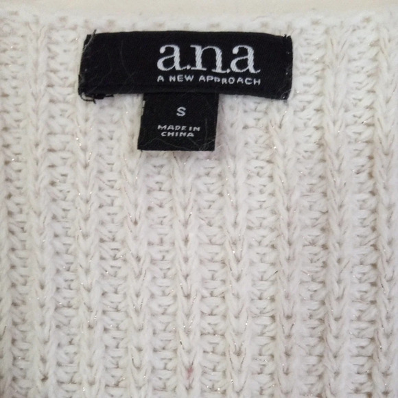 A.N.A vneck sweater women's size small - Picture 3 of 7